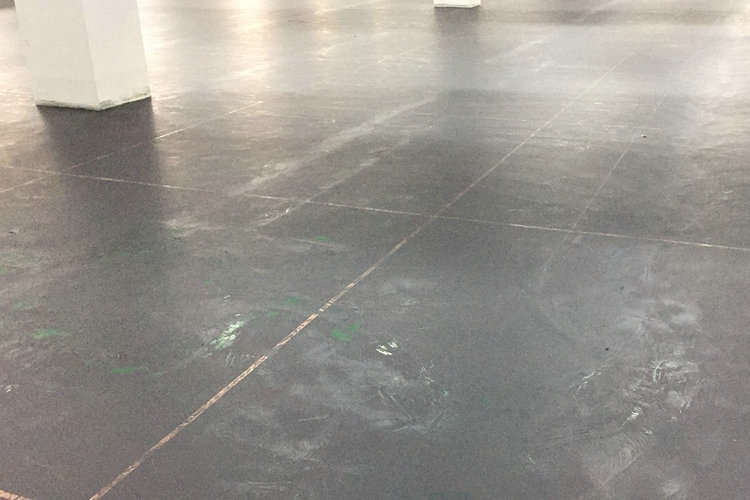 防靜電地坪漆,福州防靜電地坪工程_防靜電地坪漆廠家滄晟:靜電對人體的危險有哪些？