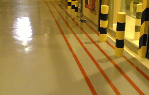 環(huán)氧地坪漆出現(xiàn)滲色和浮色原因是什么？如何解決？