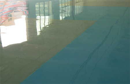 環(huán)氧地坪漆滾涂有什么缺點(diǎn)？底漆使用量受什么影響？