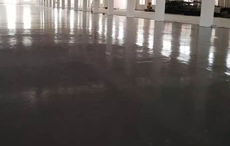 廠房使用環(huán)氧地坪漆有哪些好處？如何正確施工？