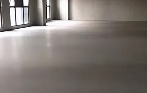 什么是面層自流平？面層自流平用于停車(chē)場(chǎng)的好處